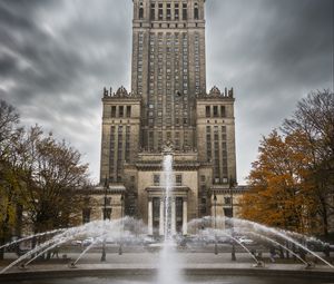 Preview wallpaper building, architecture, fountain, trees