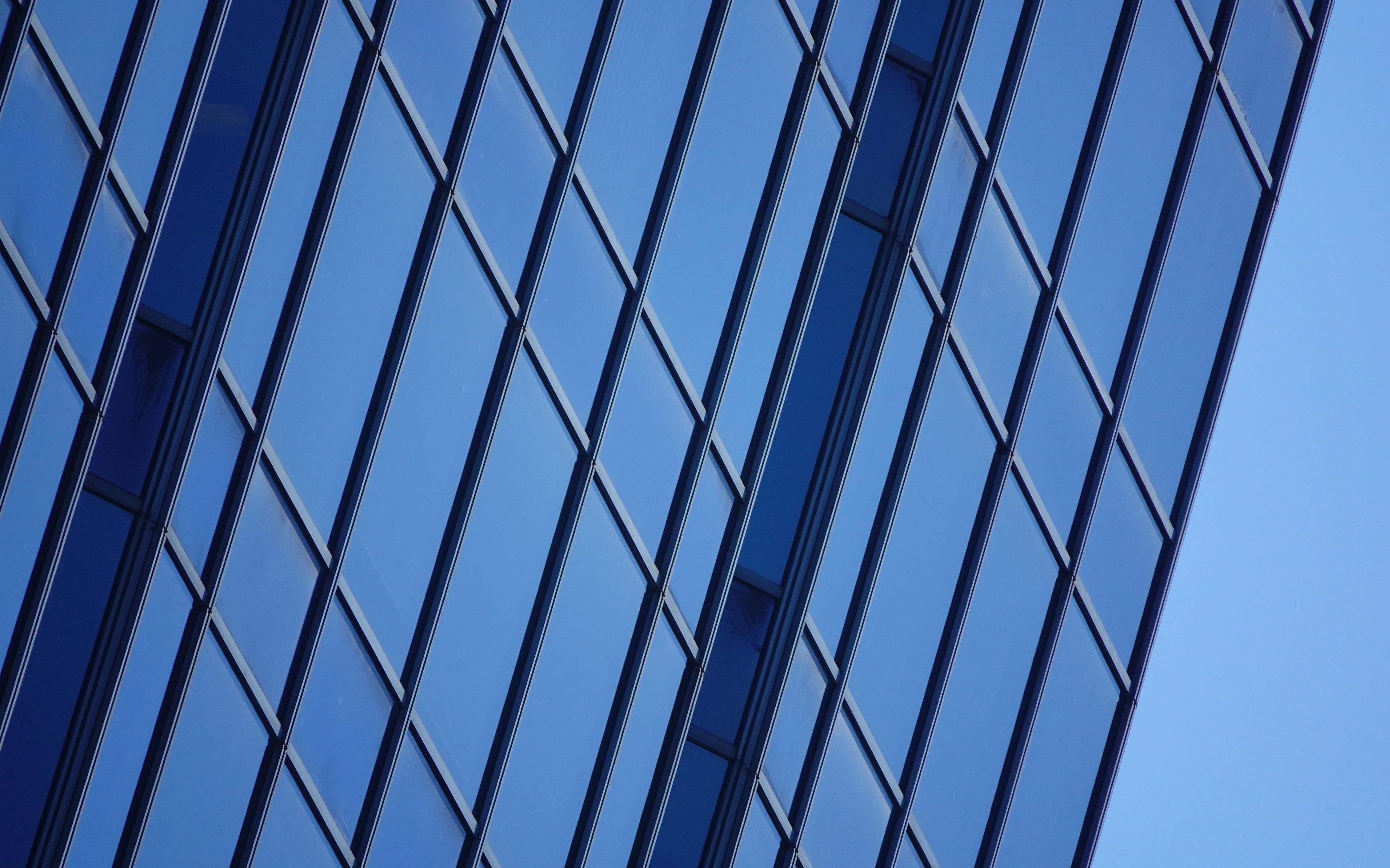 Download wallpaper 3840x2400 building, architecture, glass, sky, blue ...