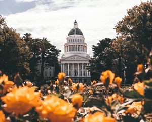 Preview wallpaper building, architecture, palace, dome, trees, flowers