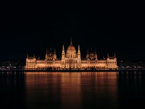 Preview wallpaper building, architecture, residence, night, budapest