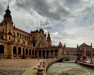 Preview wallpaper building, architecture, river, beautiful