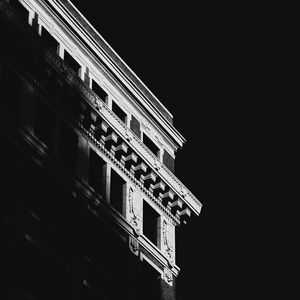 Preview wallpaper building, architecture, shadow, black and white, black