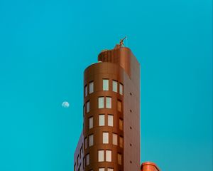 Preview wallpaper building, architecture, sky, moon, minimalism