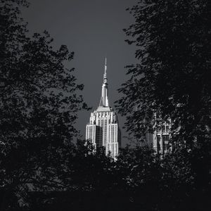 Preview wallpaper building, architecture, tree, leaves, black and white