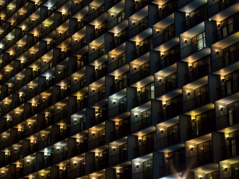 800x600 Wallpaper building, balconies, facade, dark, lights