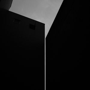 Preview wallpaper building, bw, black