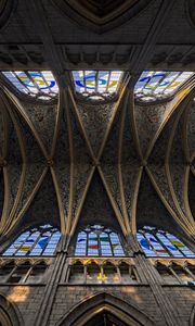 Preview wallpaper building, ceiling, reflection, symmetry, architecture