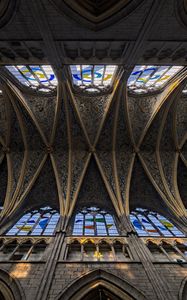 Preview wallpaper building, ceiling, reflection, symmetry, architecture