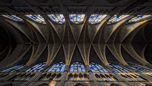 Preview wallpaper building, ceiling, reflection, symmetry, architecture