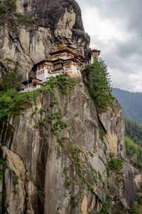 Preview wallpaper building, china, rocks