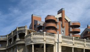 Preview wallpaper building, columns, towers, architecture