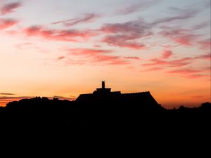 Preview wallpaper building, dark, shape, dusk, sunset