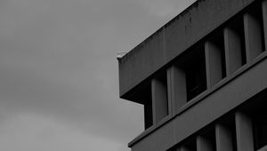 Preview wallpaper building, edges, sky, facade, windows