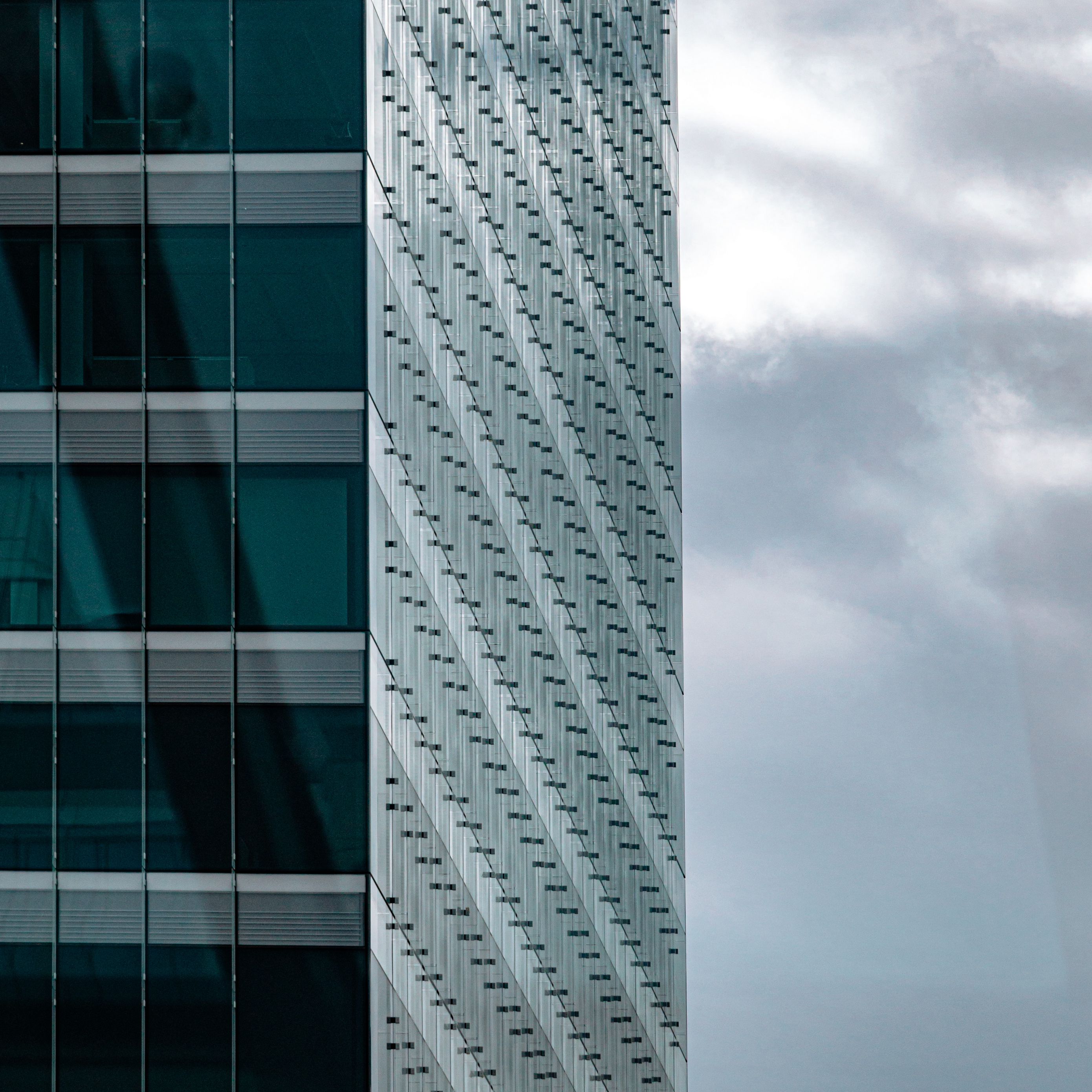 Download wallpaper 2780x2780 building, facade, architecture, glass, sky ...