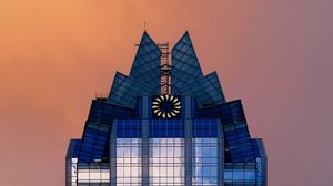 Preview wallpaper building, facade, architecture, twilight