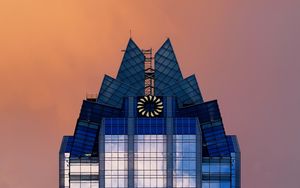 Preview wallpaper building, facade, architecture, twilight