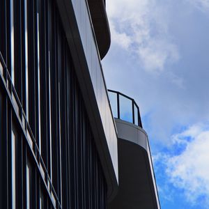 Preview wallpaper building, facade, architecture, sky, balcony