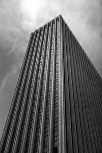 Preview wallpaper building, facade, black and white, edges