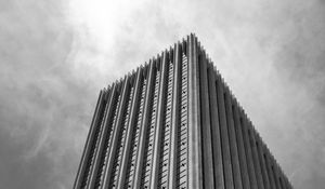Preview wallpaper building, facade, black and white, edges