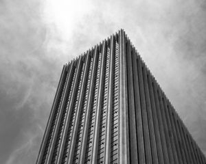 Preview wallpaper building, facade, black and white, edges