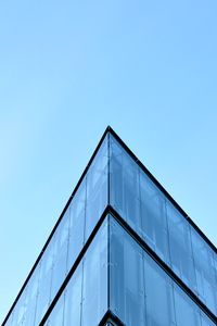 Preview wallpaper building, facade, edges, lines, sky