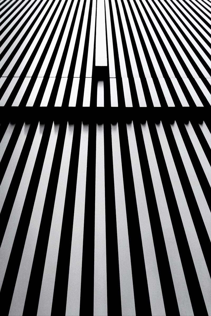 Download wallpaper 800x1200 building, facade, lines, bw iphone 4s/4 for ...