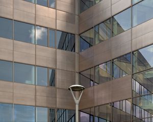 Preview wallpaper building, facade, windows, lantern
