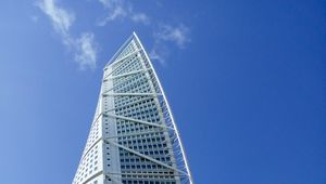 Preview wallpaper building, facade, windows, sky, white, blue