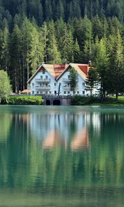 Preview wallpaper building, forest, lake, reflection
