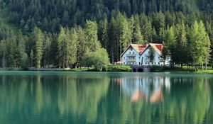 Preview wallpaper building, forest, lake, reflection