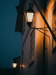 Preview wallpaper building, lantern, glow, evening