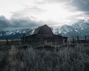 Preview wallpaper building, mountains, farm, wooden, old