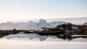Preview wallpaper building, mountains, lake