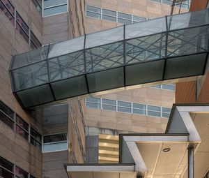 Preview wallpaper building, overhead passage, facade, edges