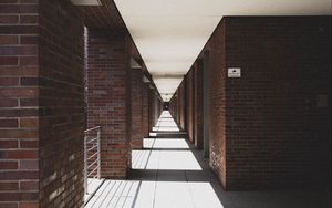 Preview wallpaper building, perspective, columns, distance