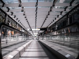 Preview wallpaper building, perspective, escalator