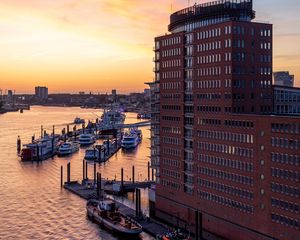 Preview wallpaper building, pier, port, boats, sea