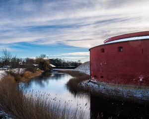 Preview wallpaper building, pond, snow, winter