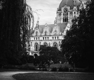Preview wallpaper building, tower, clock, architecture, park, black and white