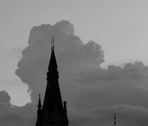 Preview wallpaper building, towers, silhouettes, clouds, evening