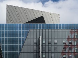 Preview wallpaper building, windows, architecture, facade, sky, city