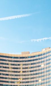 Preview wallpaper building, windows, architecture, facade, sky, light