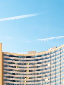 Preview wallpaper building, windows, architecture, facade, sky, light