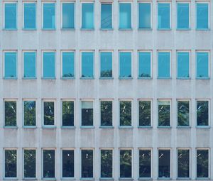 Preview wallpaper building, windows, architecture, facade, reflection
