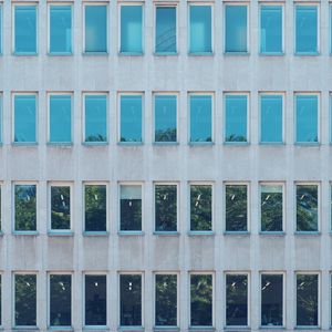 Preview wallpaper building, windows, architecture, facade, reflection
