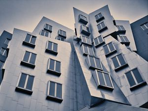 Preview wallpaper building, windows, facade, architecture, edges