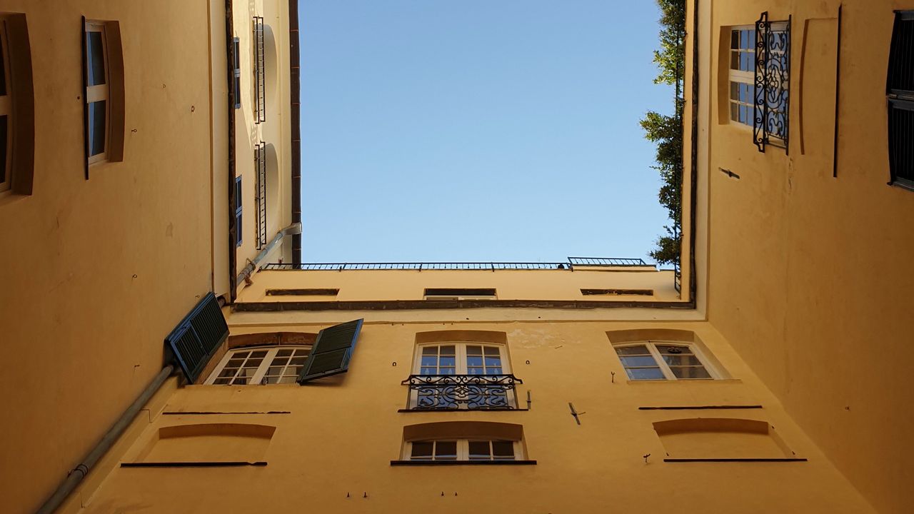 Wallpaper building, windows, houses, bottom view, sky