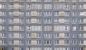 Preview wallpaper building, windows, pattern, texture, graffiti