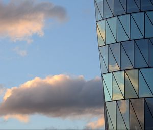 Preview wallpaper building, windows, reflection, clouds, height