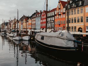 Preview wallpaper buildings, boats, canal, water, city